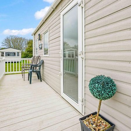 Sunscape Lodge Corton  Buitenkant foto