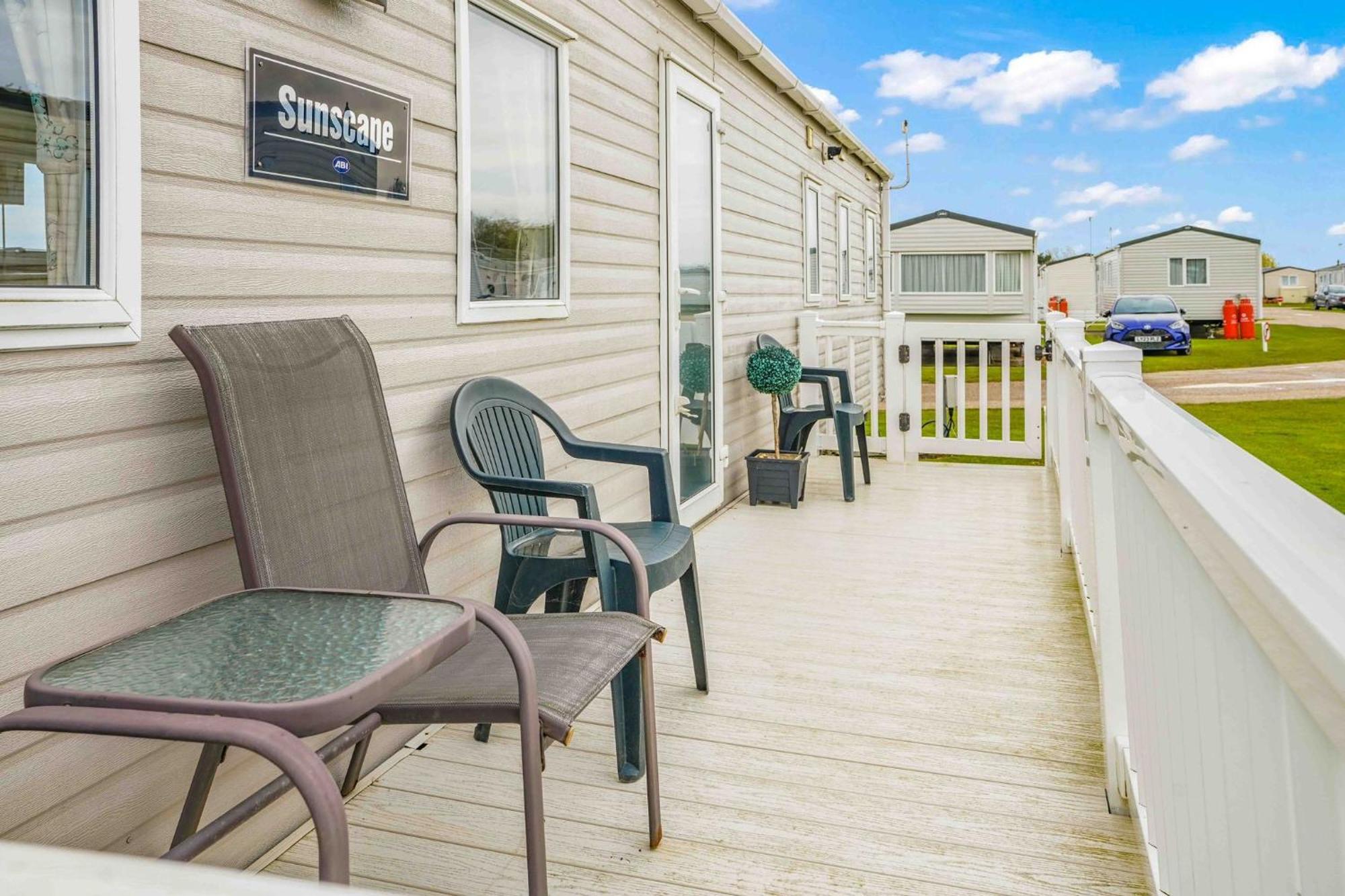 Sunscape Lodge Corton  Buitenkant foto